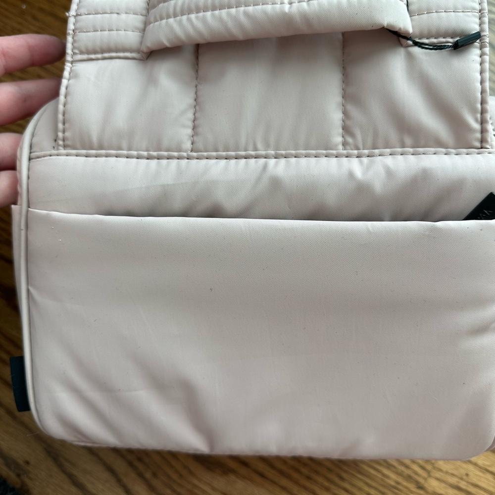 Calpak Luka Hanging Toiletry Bag - Picture 9 of 10